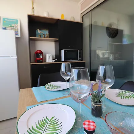 Refait A Neuf, Piscine, Proche Et Commerces - Fr-1-307-241 Le Grau-du-Roi