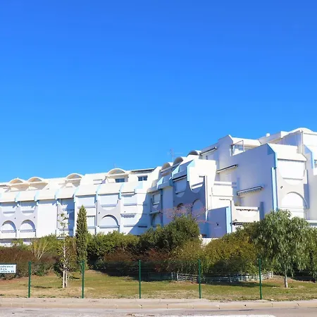 Refait à Neuf, Piscine, Proche Et Commerces - Fr-1-307-241 * Le Grau-du-Roi